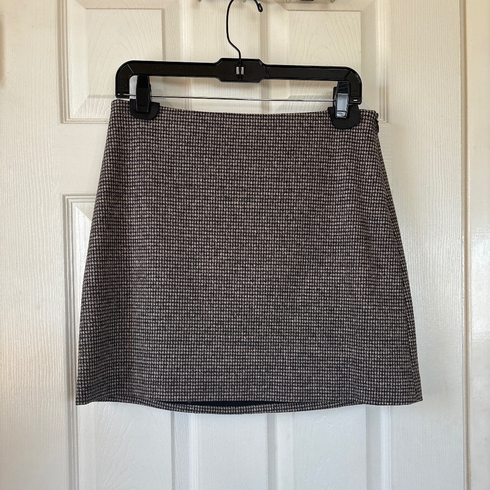 Theory Knit Skirt NWT